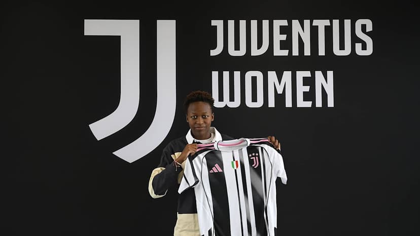 Rebecca Viljamaa, professional footballer